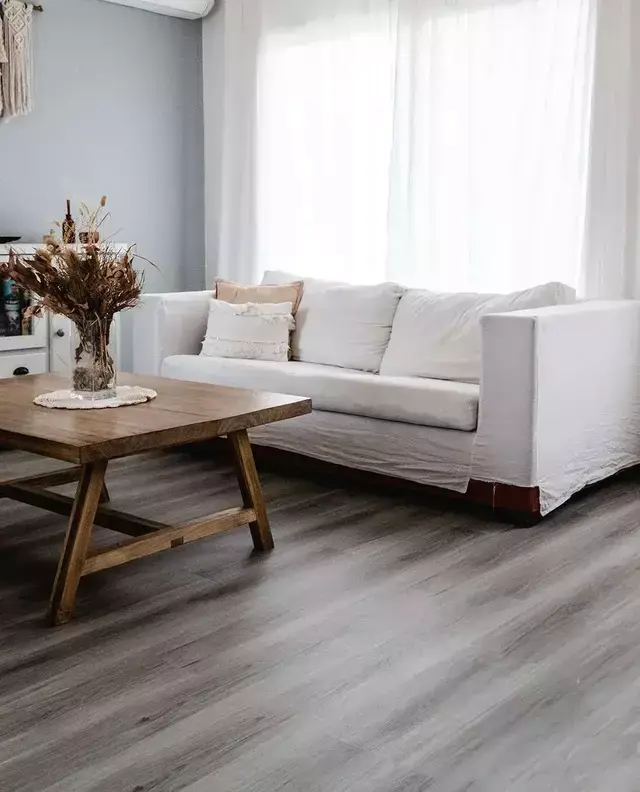 Piso Vinílico SPC Gris